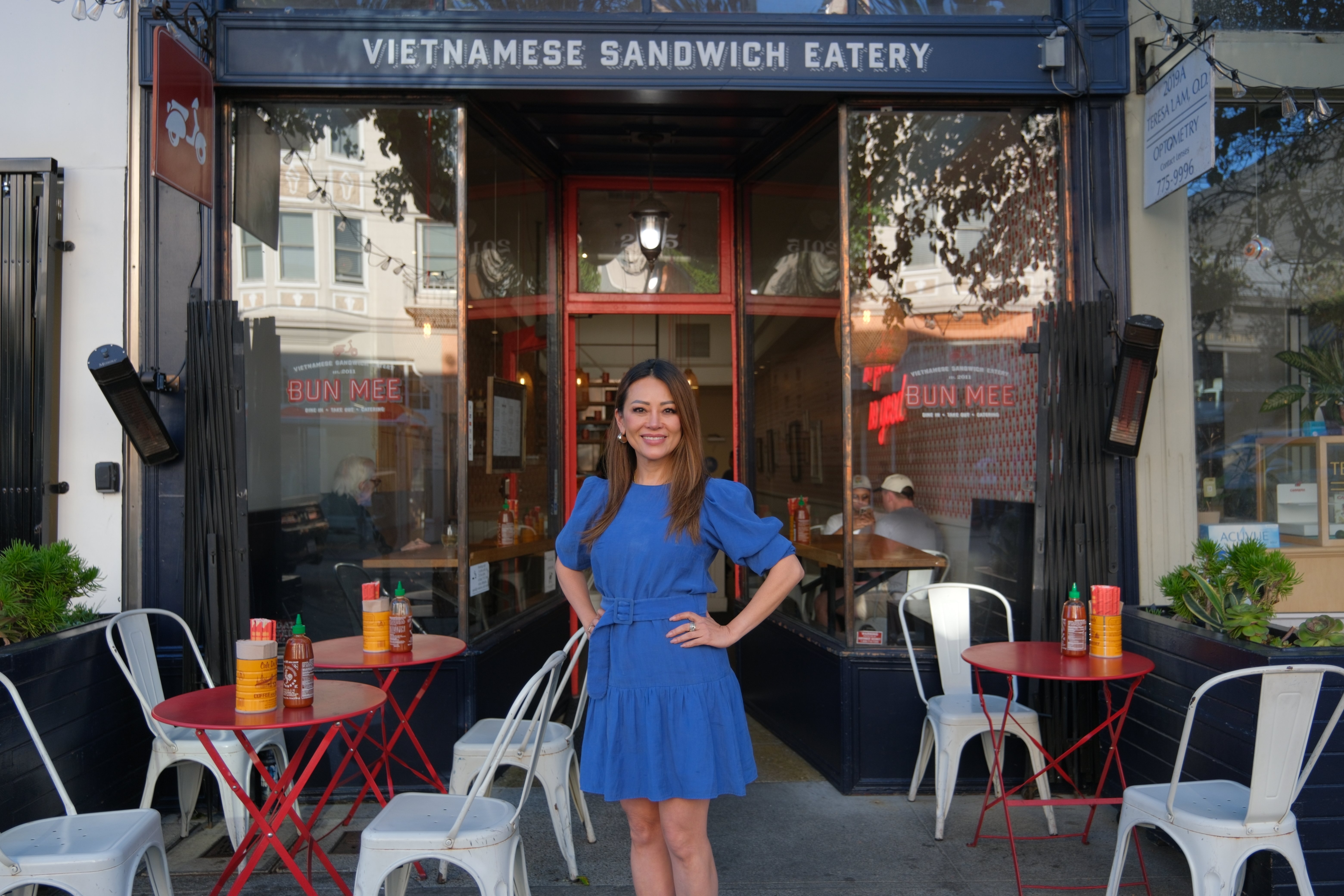 Denise_Outside_Filmore