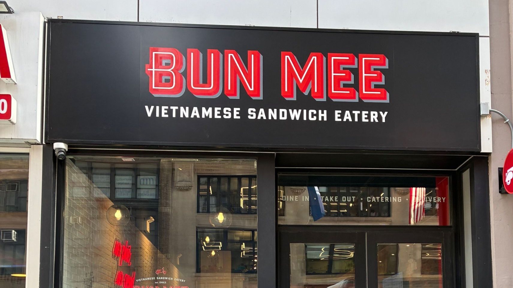 Bun Mee Flatiron storefront at 115 E 23rd St